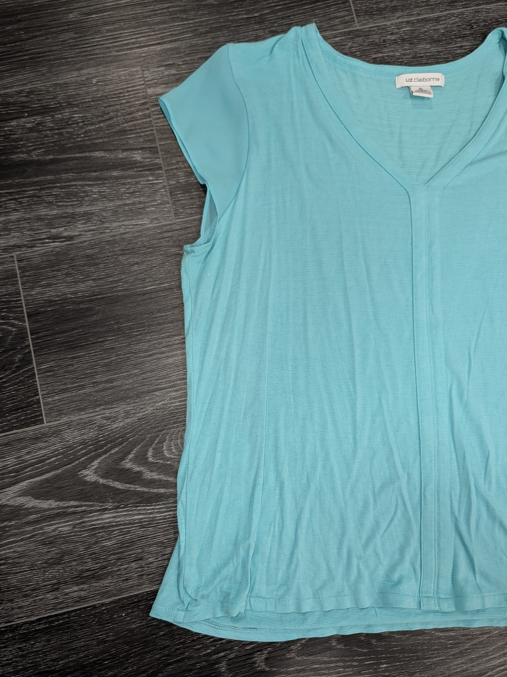 Liz Claiborne Aqua V-Neck Short Sleeve Top - Picture 8 of 11